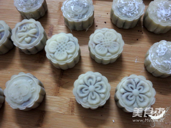 Red Bean Paste Snowy Mooncake recipe