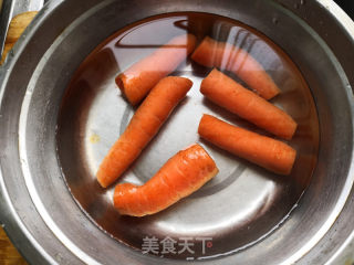 Scrambled Eggs with Salted Carrots recipe