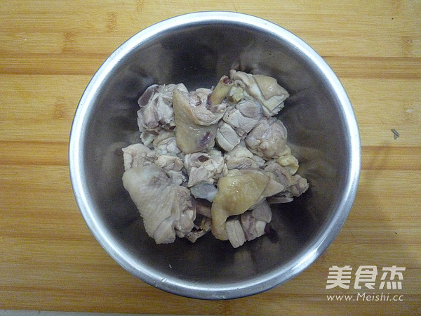 Stewed Chicken with Pine Mushroom recipe