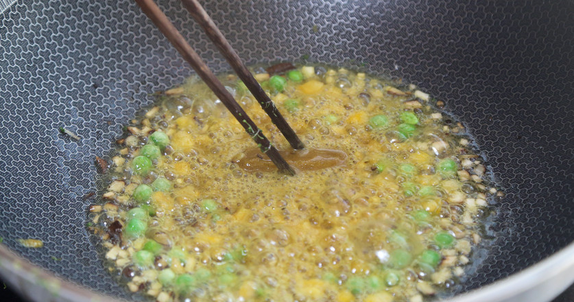 Curry Quinoa Fried Rice recipe