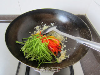 Stir-fried Shredded Beef with Coriander recipe