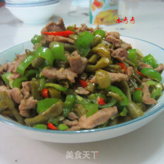 Stir-fried Pork with Garlic and Beans recipe