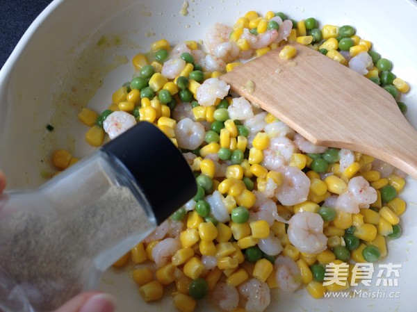 Fried Shrimp with Corn and Peas recipe