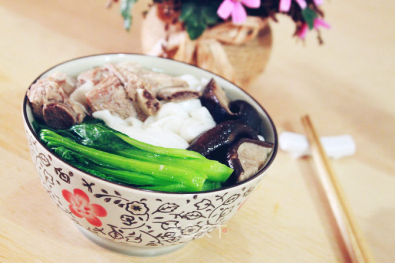 Mushroom Choy Sum Pork Ribs Soup Noodle recipe
