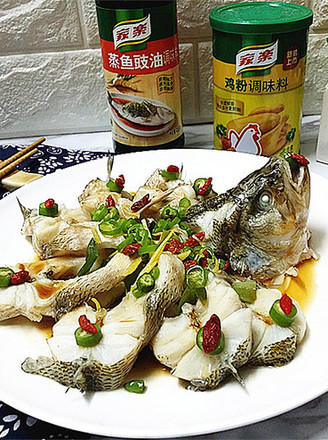 Every Year There is Fish-steamed Sea Bass recipe