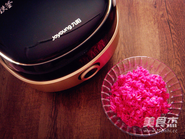 Dragon Fruit Flower Rice Ball recipe