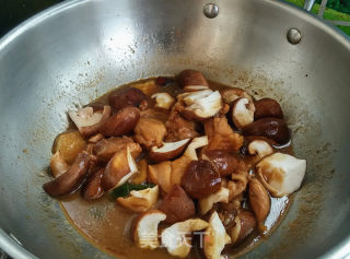 Mushroom and Chicken Drumstick Rice Bowl recipe