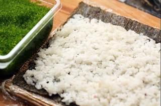 Flying Fish Roe Flip Sushi recipe