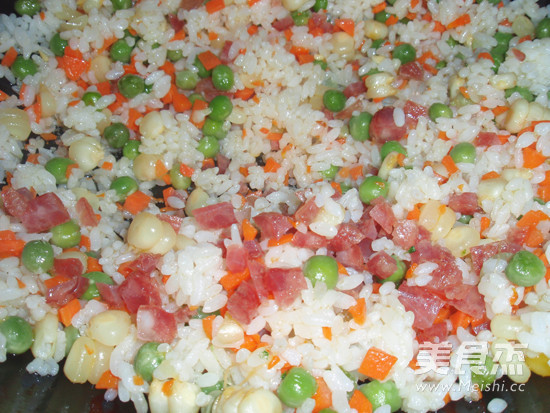 Cantonese Style Sausage Fried Rice Bento recipe