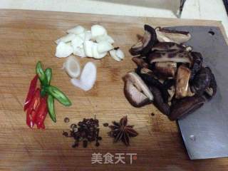 【mushrooms, Chicken and Bamboo Shoots in A Pot】---fragrant and Fragrant Dishes recipe