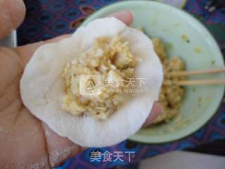 Fresh Meat Cabbage Buns recipe