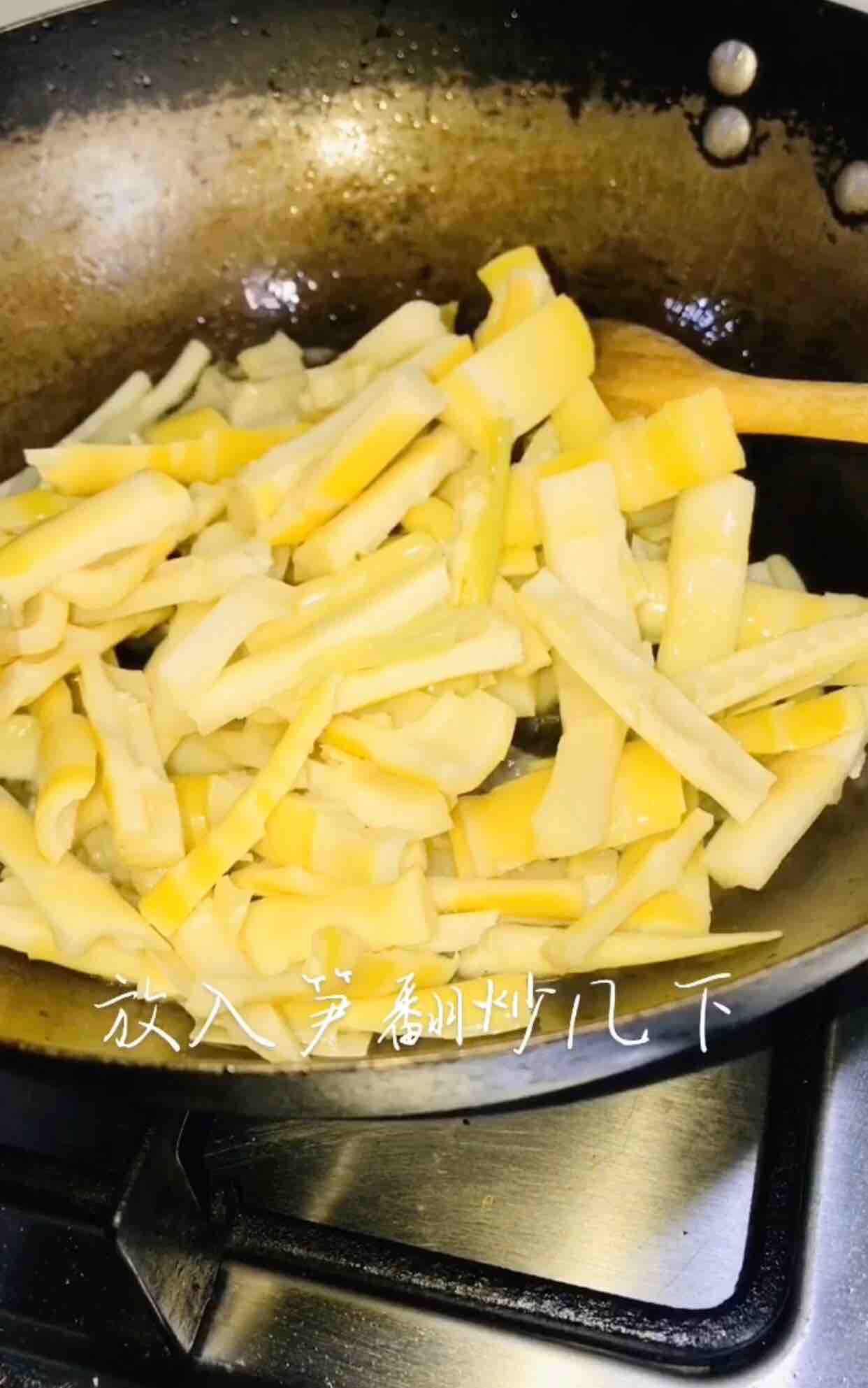 Braised Bamboo Shoots in Oil recipe