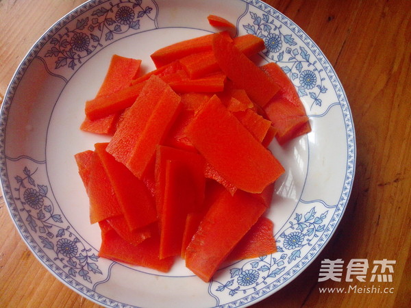 Stir-fried Pork Liver with Carrots recipe