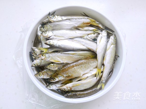 Fried Small Fish recipe