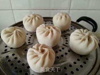 Three Fresh Buns of Minced Meat recipe