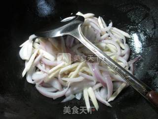Stir-fried Rice White with Onion Pork Belly recipe