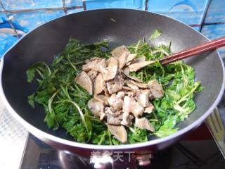 #春食野菜香# Stir-fried Pork Liver with Wolfberry Vegetables recipe