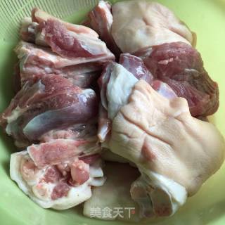 Braised Pork Feet with Fermented Bean Curd recipe