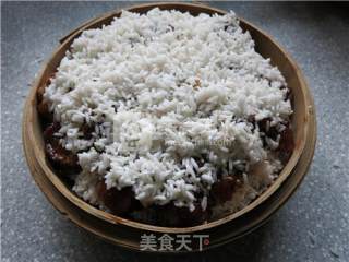 Steamed Pork Ribs with Reed Leaf Glutinous Rice recipe