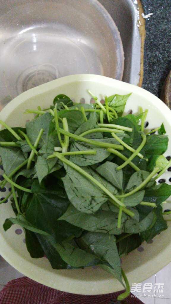 Stir-fried Sweet Potato Leaves recipe