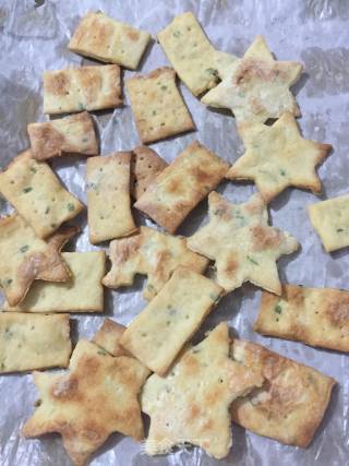 Scallion Soda Crackers recipe