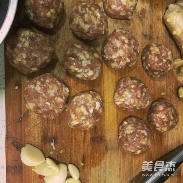 Meat Ball with Soy Sauce recipe