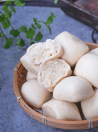 Salted Egg Yolk Mantou recipe