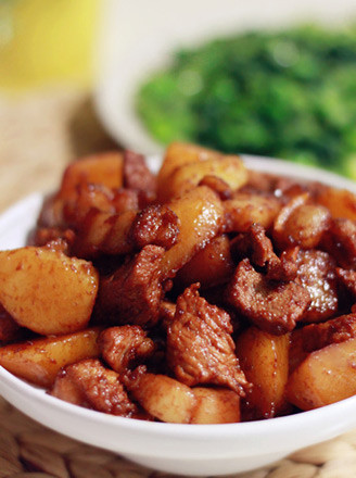 Braised Pork with Potatoes