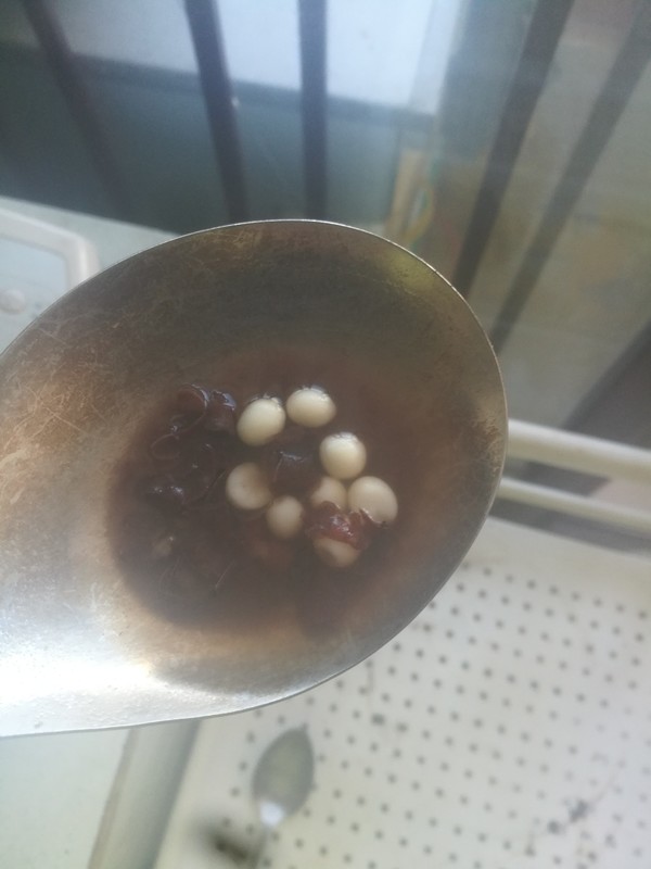 Gorgon Red Bean Osmanthus Soup recipe