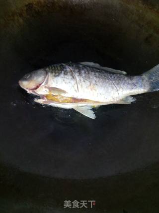 Crucian Tofu Soup recipe