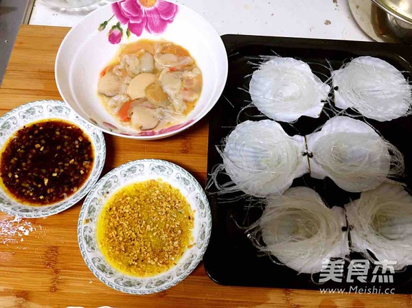 Steamed Scallops with Garlic Vermicelli recipe
