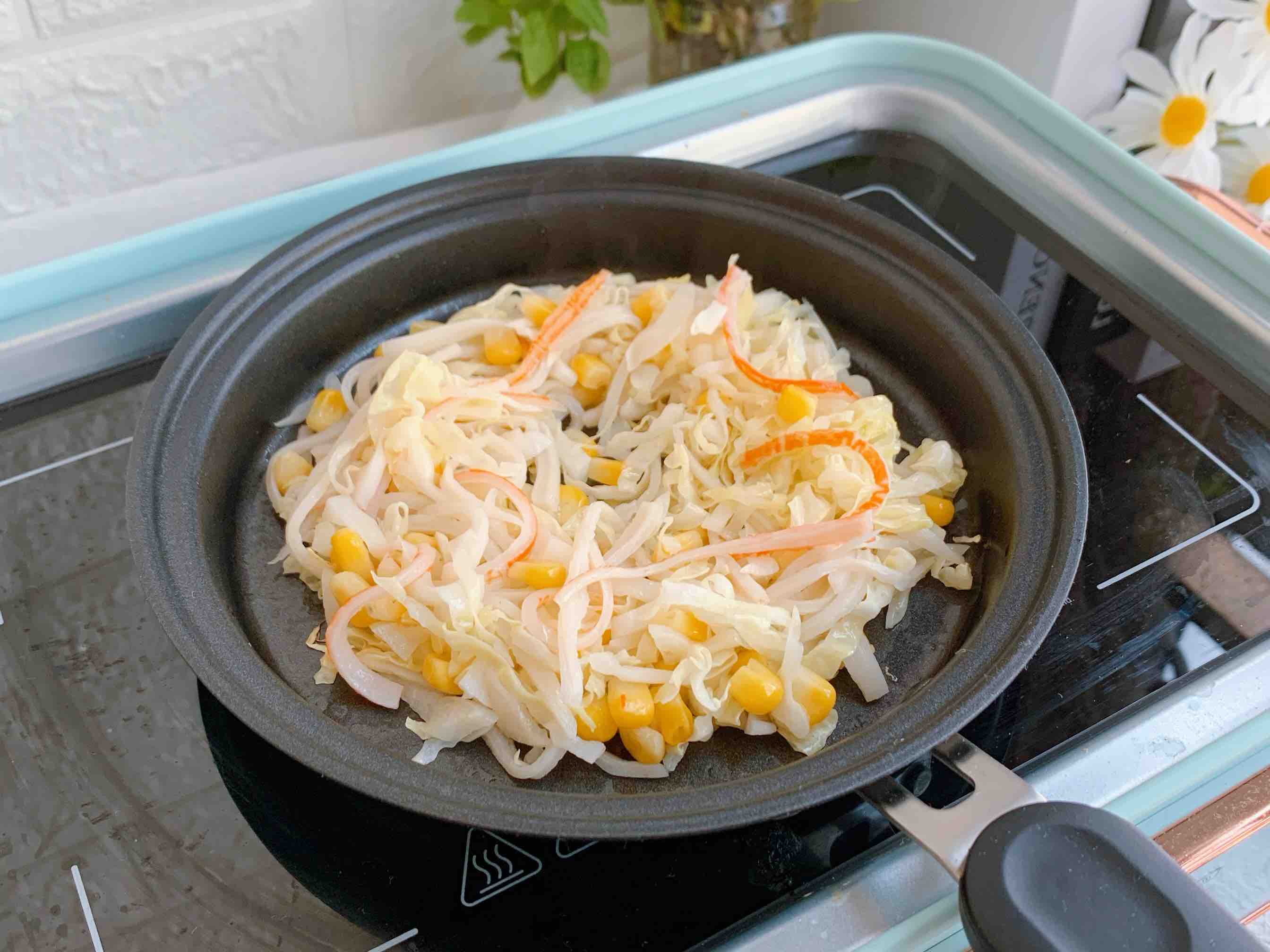 Crab Fillet and Cabbage Nest Egg recipe