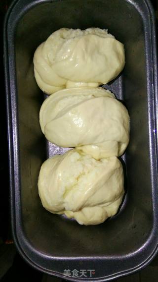 Light Cream Coconut Bread recipe