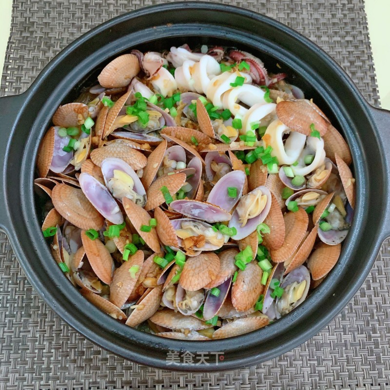 Garlic Vermicelli Squid Clay Pot recipe