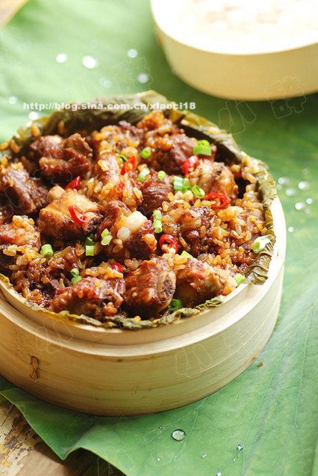 Steamed Ribs with Lotus Leaf and Glutinous Rice recipe