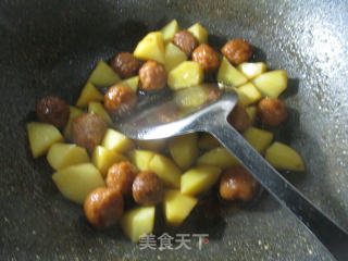 Potatoes with Small Meatballs recipe