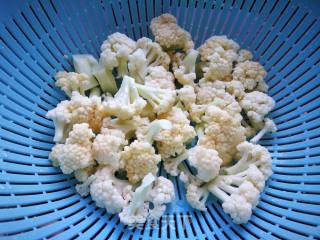 #团圆饭# Stir-fried Cauliflower with Bacon recipe