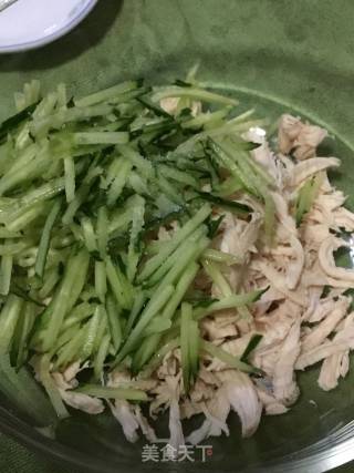 Spicy Chicken Shredded with Cold Sauce recipe