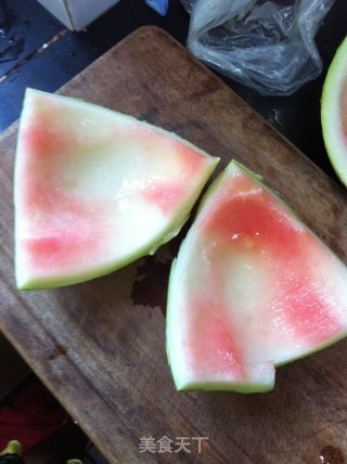 Super Detailed Small Fungus Cold Watermelon Rind-a Home-cooking Dish in The Summer recipe