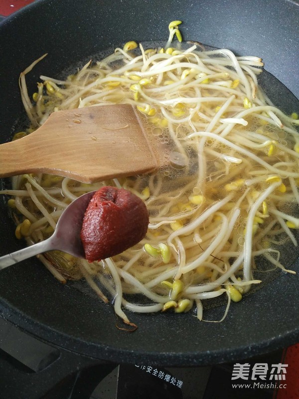 Bean Sprout Beef Soup recipe