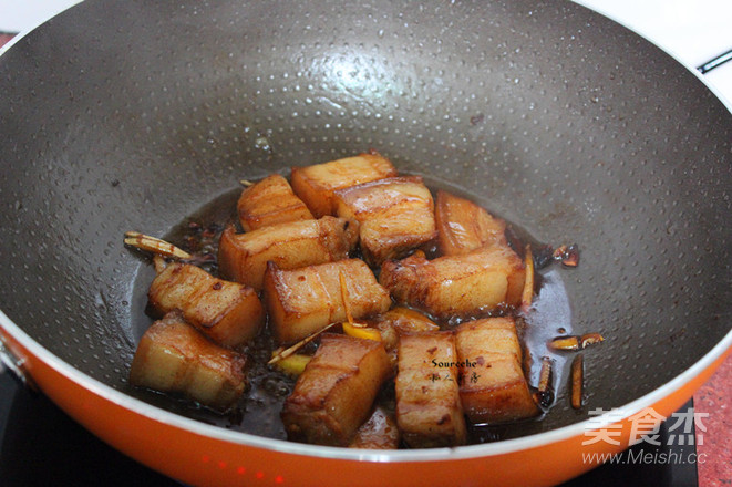 Braised Pork with Lemon recipe