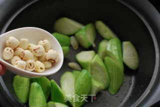 Beginning of Summer. 【loofah Braised Fritters】 recipe