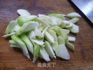 Loofah Shredded Pork Tofu Soup recipe