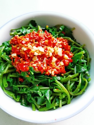 Garlic and Chopped Pepper Spinach recipe