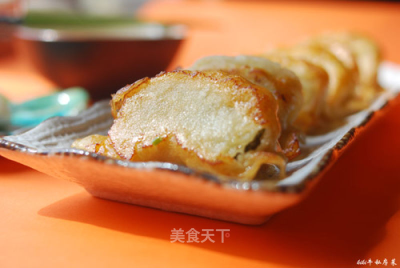 Golden, Crispy and Delicious Traditional Snack—potstickers Stuffed with Pork and Fennel recipe