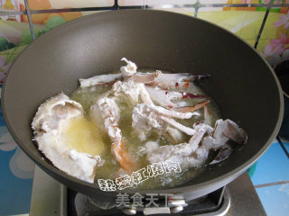 Stir-fried Rice Cake Strips with Swimming Crab recipe