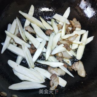 Stir-fried Dried Bean Curd with Rice White recipe
