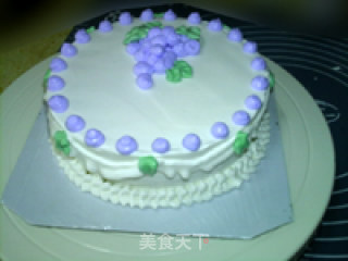 Grape Decorated Cake recipe