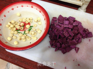 Purple Sweet Potato, Lotus Seed and Tremella Soup recipe