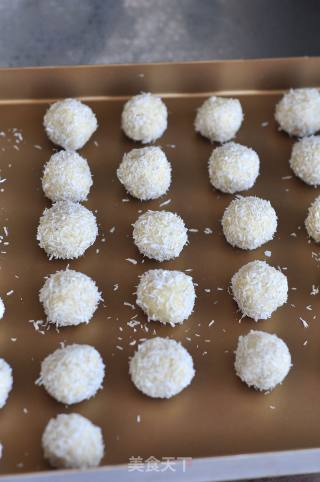 # Fourth Baking Contest and is Love to Eat Festival# Coconut Ball recipe